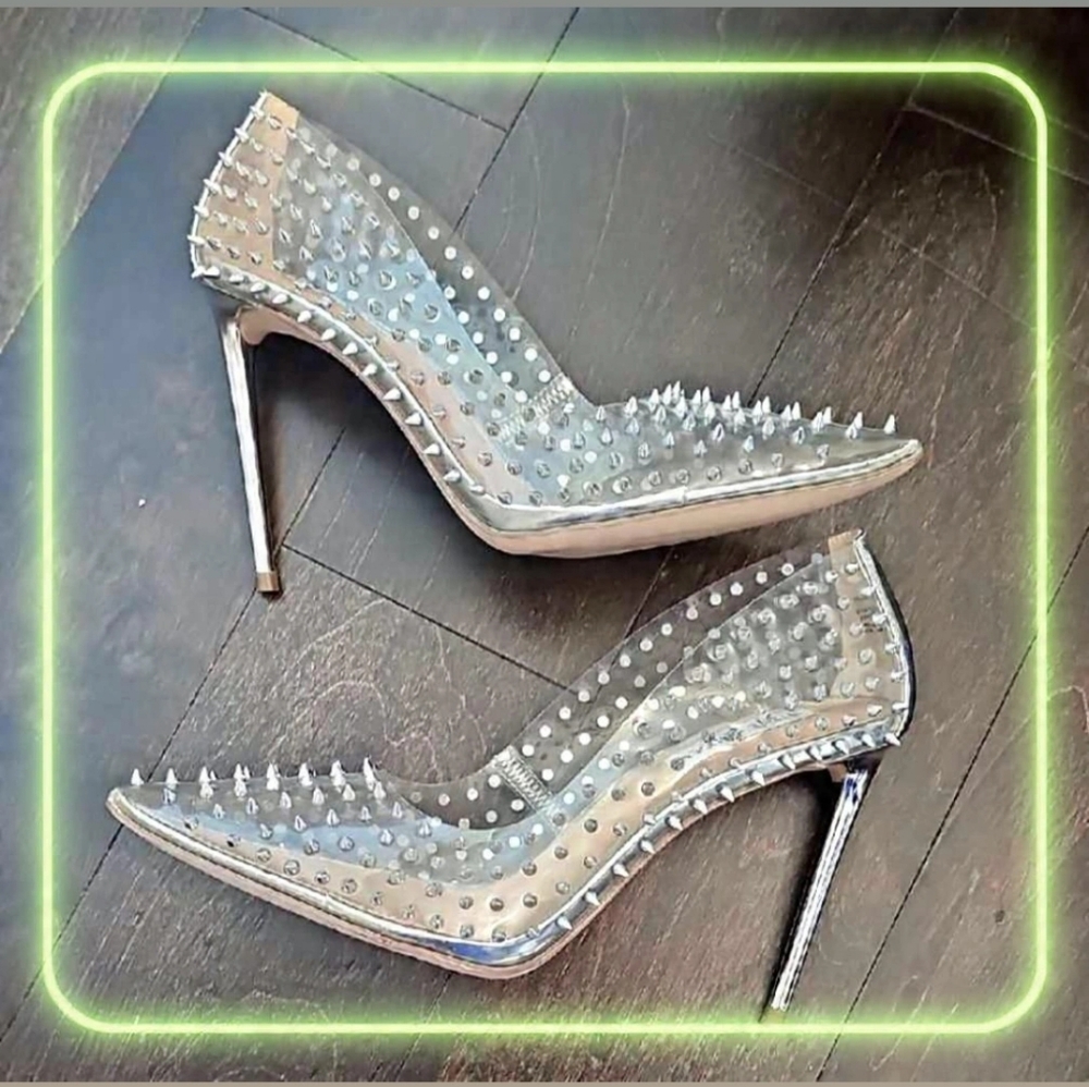 Supee Sexy Steve Madden Silver Spiked Heels Never Worn Size 9